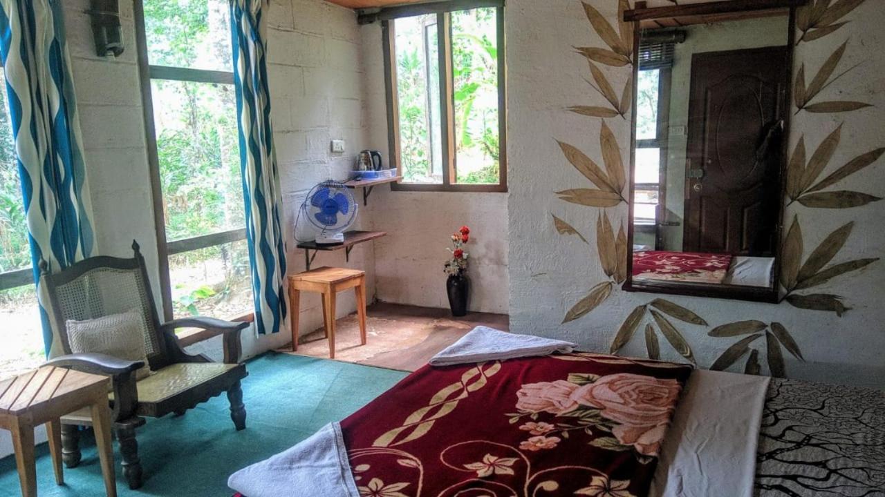 Jungle Jive Treehouse And Farm House Муннар Экстерьер фото